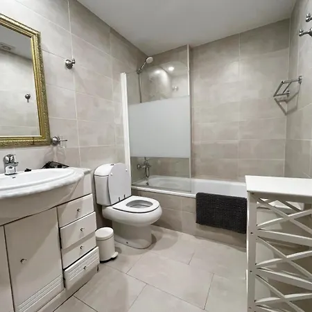 Wonderful 3 Bedroom With Two Spacious Terraces Apartman